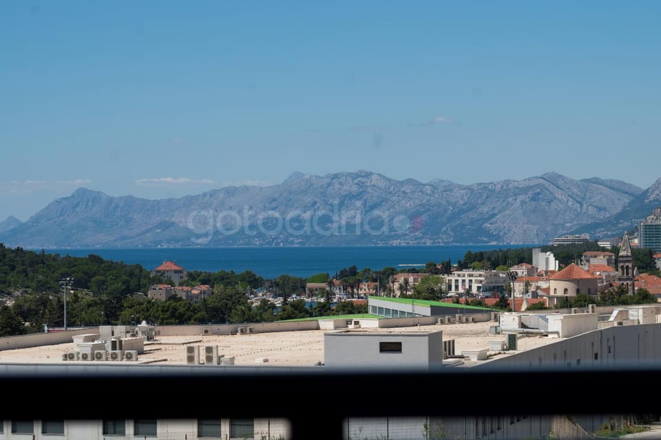 Balcony/Terrace, Mountain view, Sea view