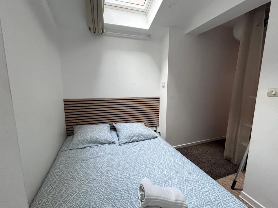 Grand studio rdc au calme, centre ville prox Cathédrale Apartment in Orléans