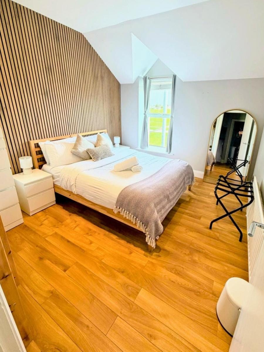 Sea View Apartment Steps to Beach - Dunluce Park 5 Apartment in Portrush
