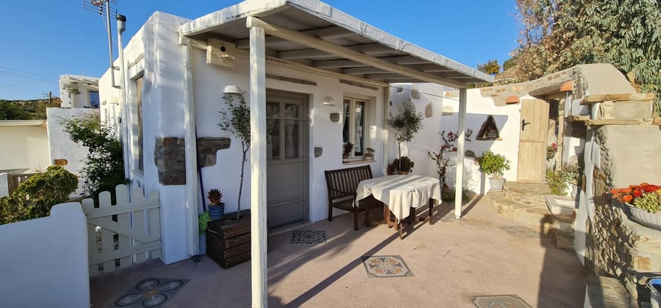 Patio, Restaurant/places to eat, Facade/entrance