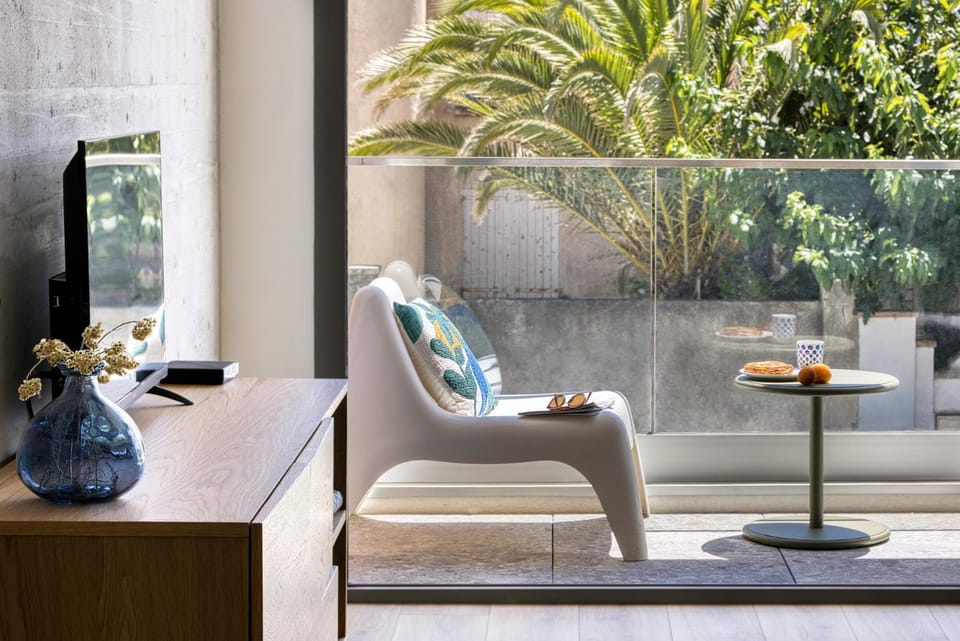 TV and multimedia, Balcony/Terrace, Living room