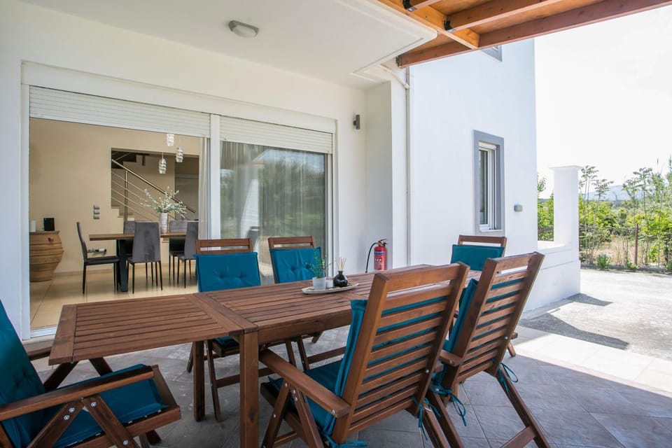 Patio, Day, View (from property/room), Balcony/Terrace, Balcony/Terrace, Seating area, Dining area