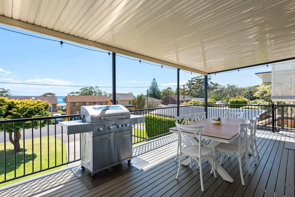 Beach Views on Excellent - Belle Escapes Jervis Bay House in Vincentia