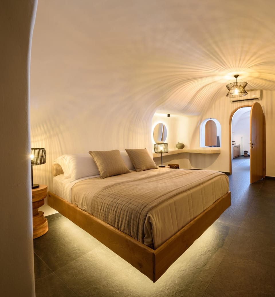 Lotus Cave Villa Hotel in Thera