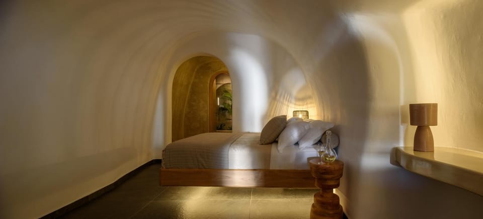 Lotus Cave Villa Hotel in Thera