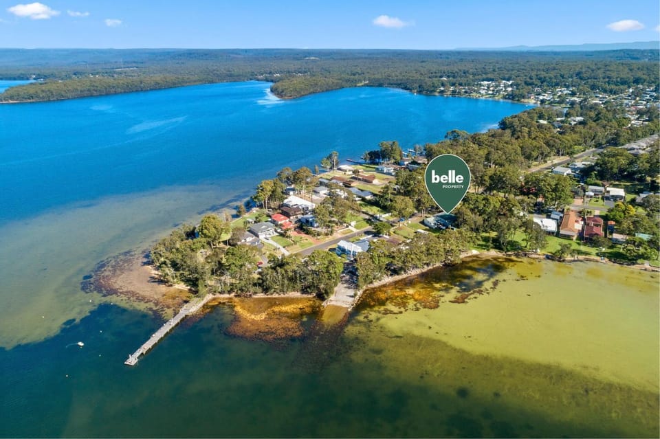 Edge Water - Belle Escapes Jervis Bay House in Saint Georges Basin