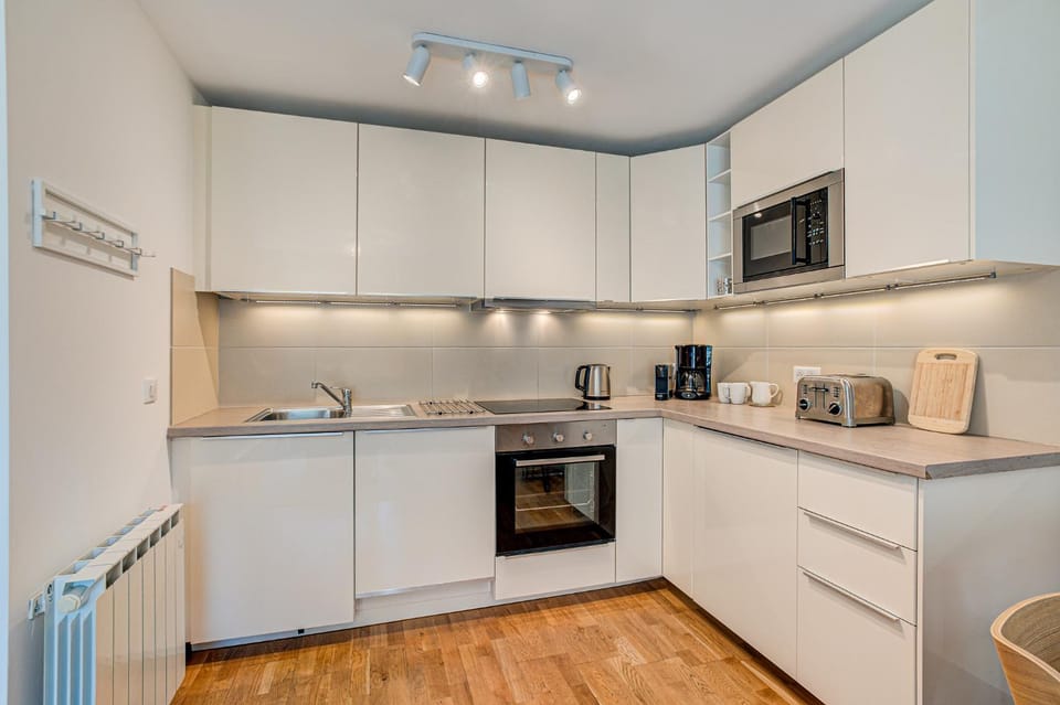 Coffee/tea facilities, Kitchen or kitchenette, dishwasher, minibar, oven, stove, toaster