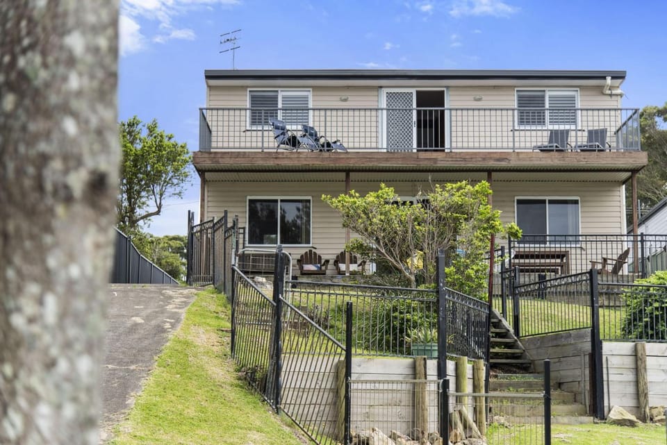 Waters Edge - Belle Escapes Jervis Bay House in Saint Georges Basin