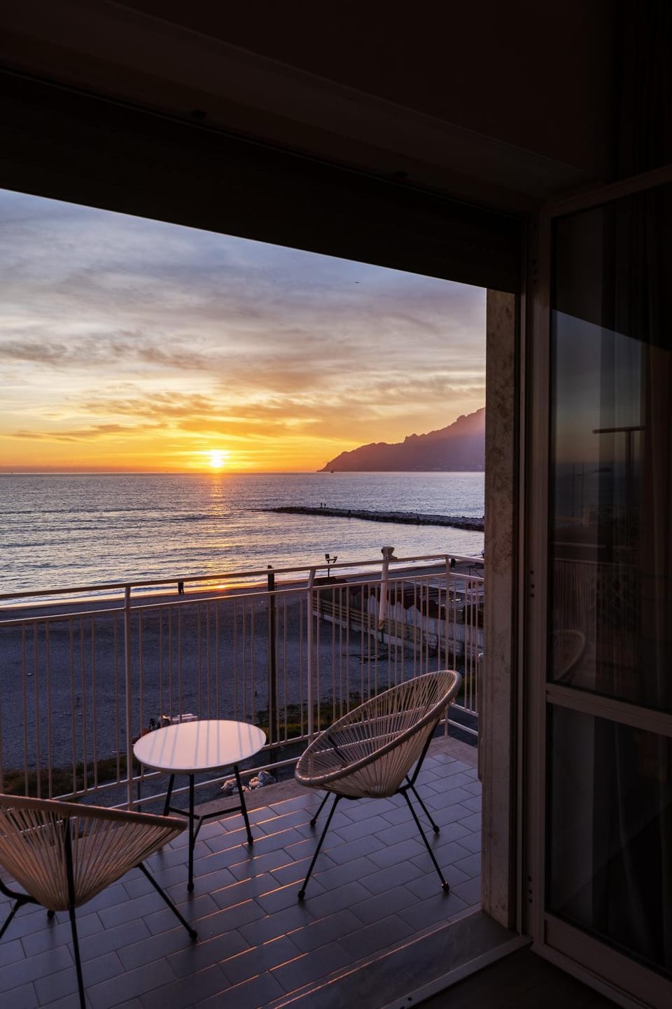 Natural landscape, View (from property/room), View (from property/room), Balcony/Terrace, Beach, Sea view, Sea view, Sunset
