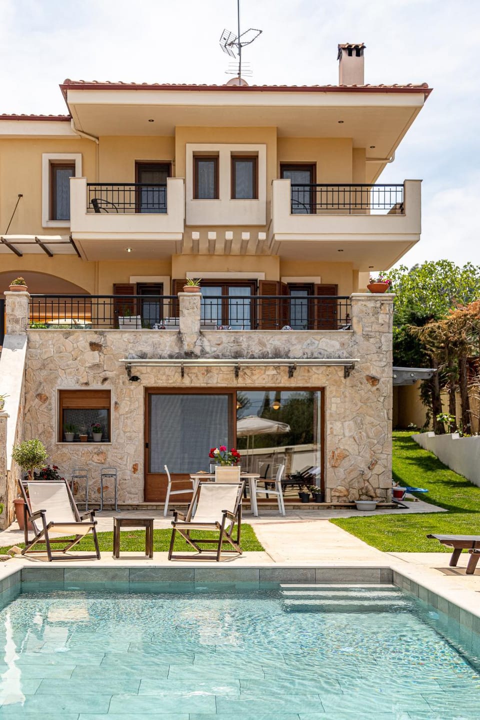 Property building, Patio, Swimming pool