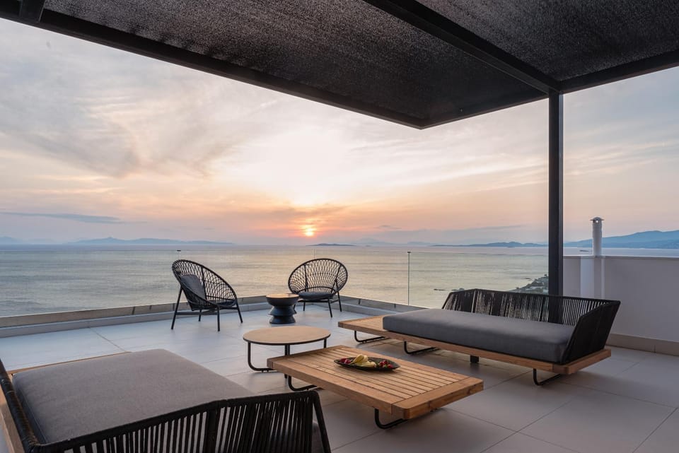 Balcony/Terrace, Balcony/Terrace, Sea view, Sunrise, Sunset