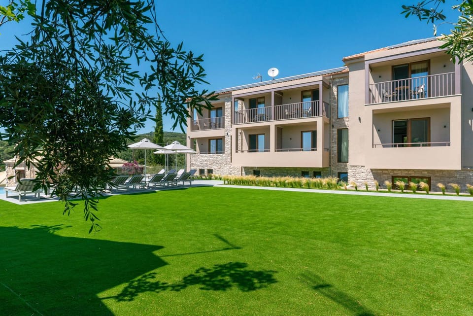 Property building, Garden