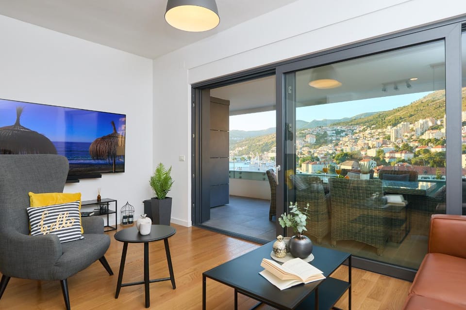 TV and multimedia, Living room