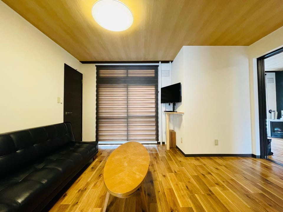 リノベーション済み室内新築　Service Apartment Sapporoザ・ハウス4LDK86㎡ Apartment in Sapporo