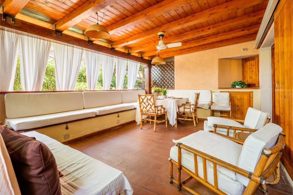 Property building, Living room, Bedroom