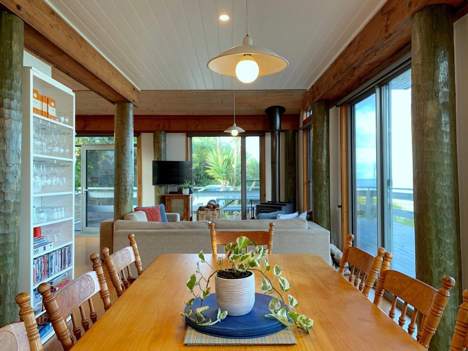 Surf Shack House in Victoria