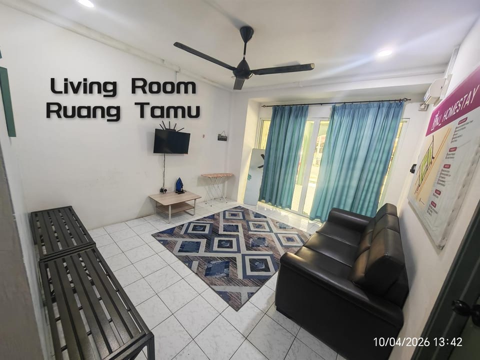 NJ Homestay, 4 Bedroom Landed House Petagas Kota Kinabalu House in Kota Kinabalu
