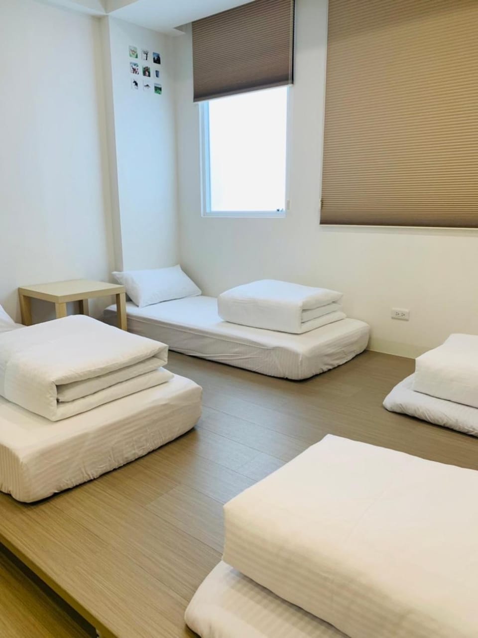 Bed, Internal: Not applicable to any particular room