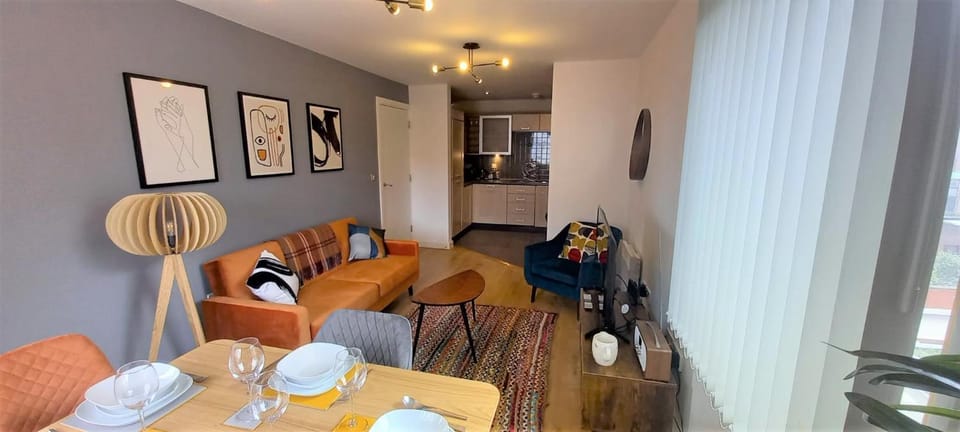 Living room, Seating area, Dining area