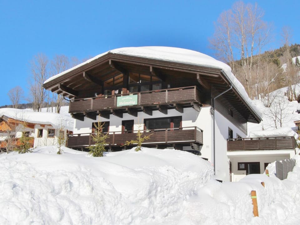 Property building, Winter