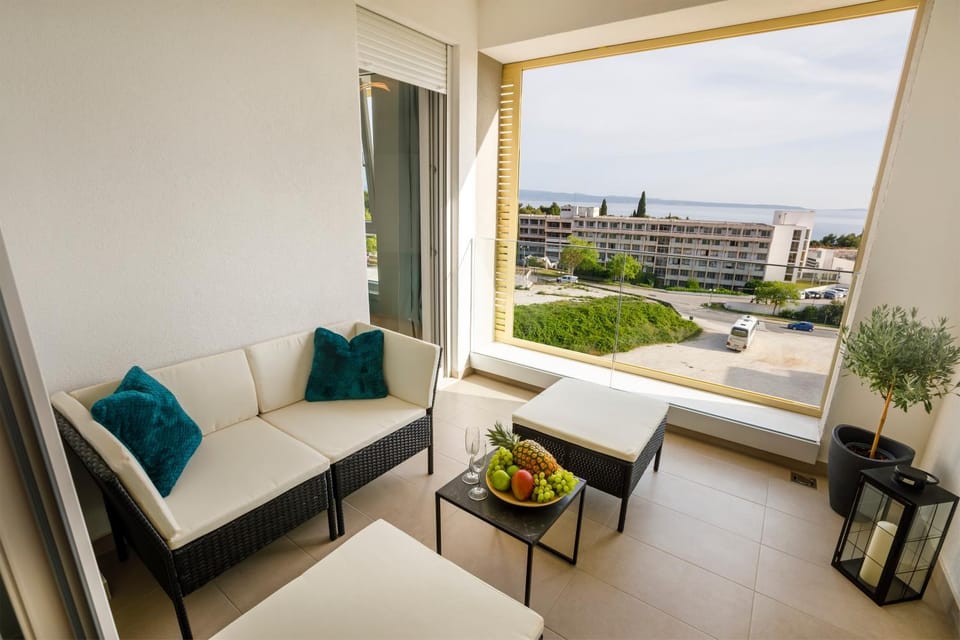 Balcony/Terrace, Balcony/Terrace