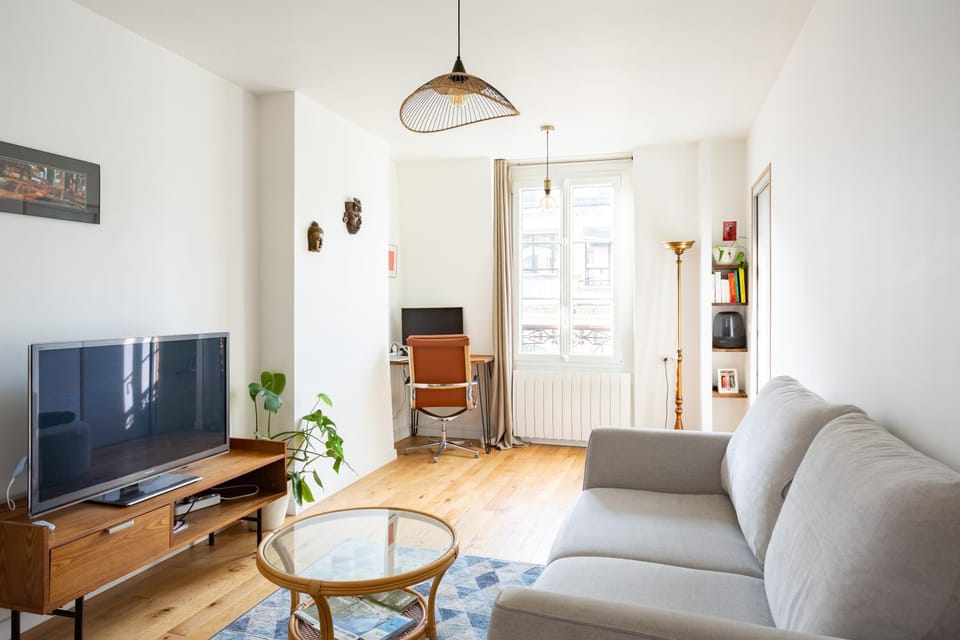 Communal lounge/ TV room, TV and multimedia, Living room, Seating area
