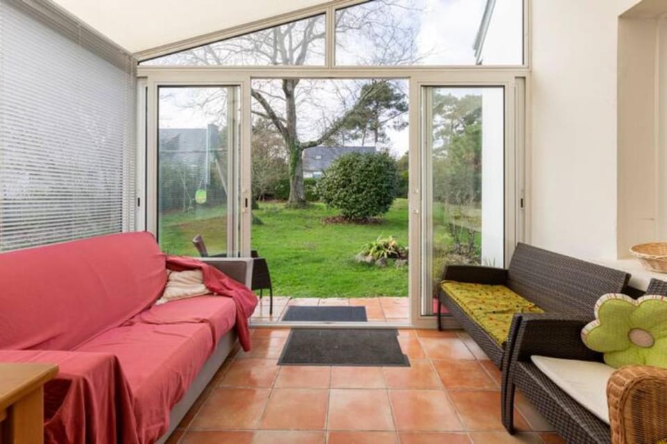 Property building, Patio, Spring, Day, Garden, Balcony/Terrace, Living room, Garden view