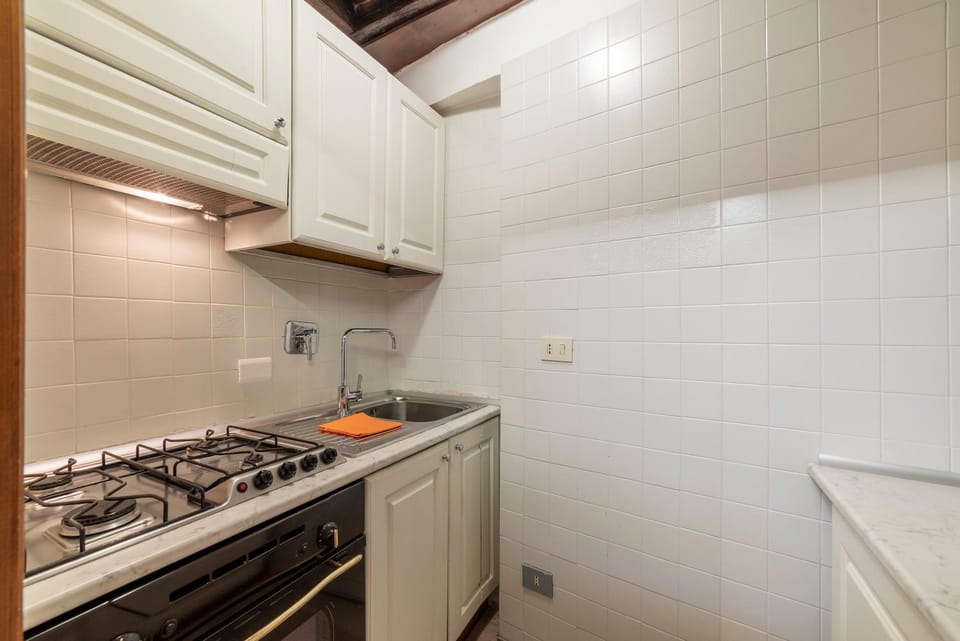 Giubbonari 23 - FromHometoRome Apartment in Rome