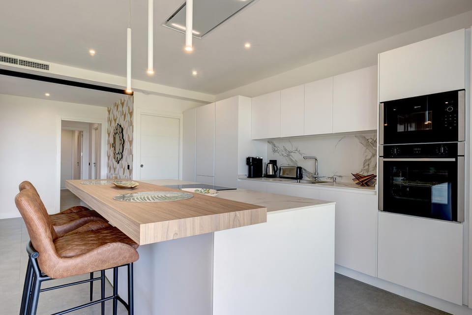 Brand New, Luxurious Ground Floor Apartment in Mirador de Estepona Hills Apartment in Costa del Sol