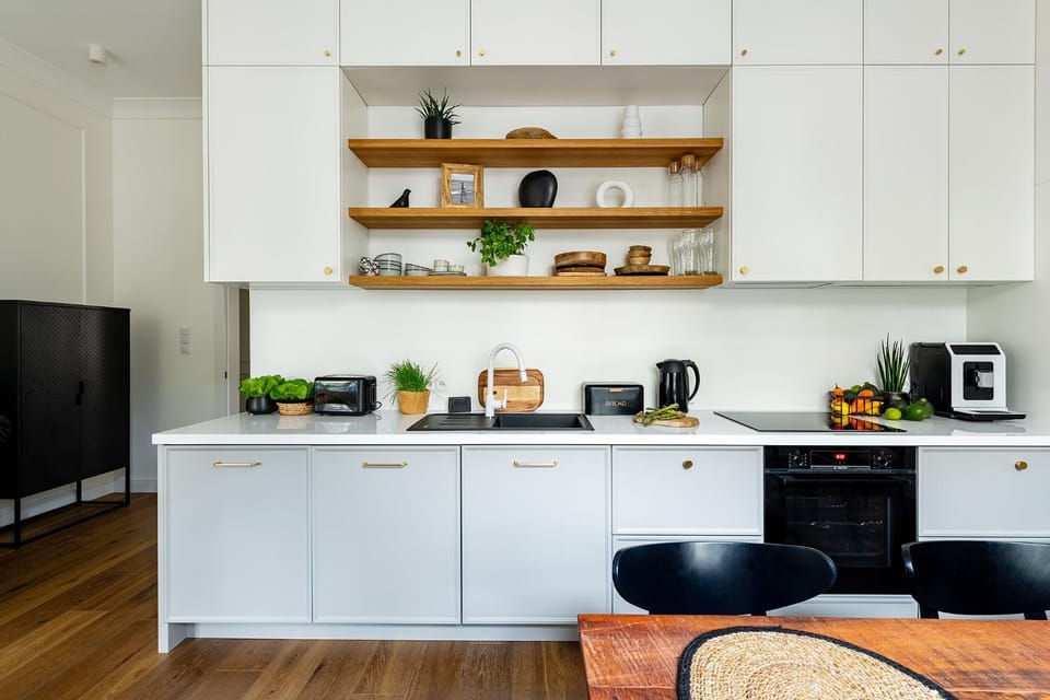 Coffee/tea facilities, Kitchen or kitchenette, minibar, pet friendly, stove, toaster