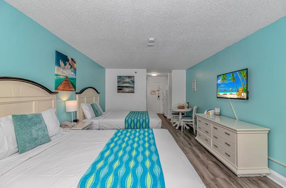 Beautifully Updated Double Queen Suite! Sea Mist Resort 50402 - Perfect for 2-4 guests! House in Myrtle Beach