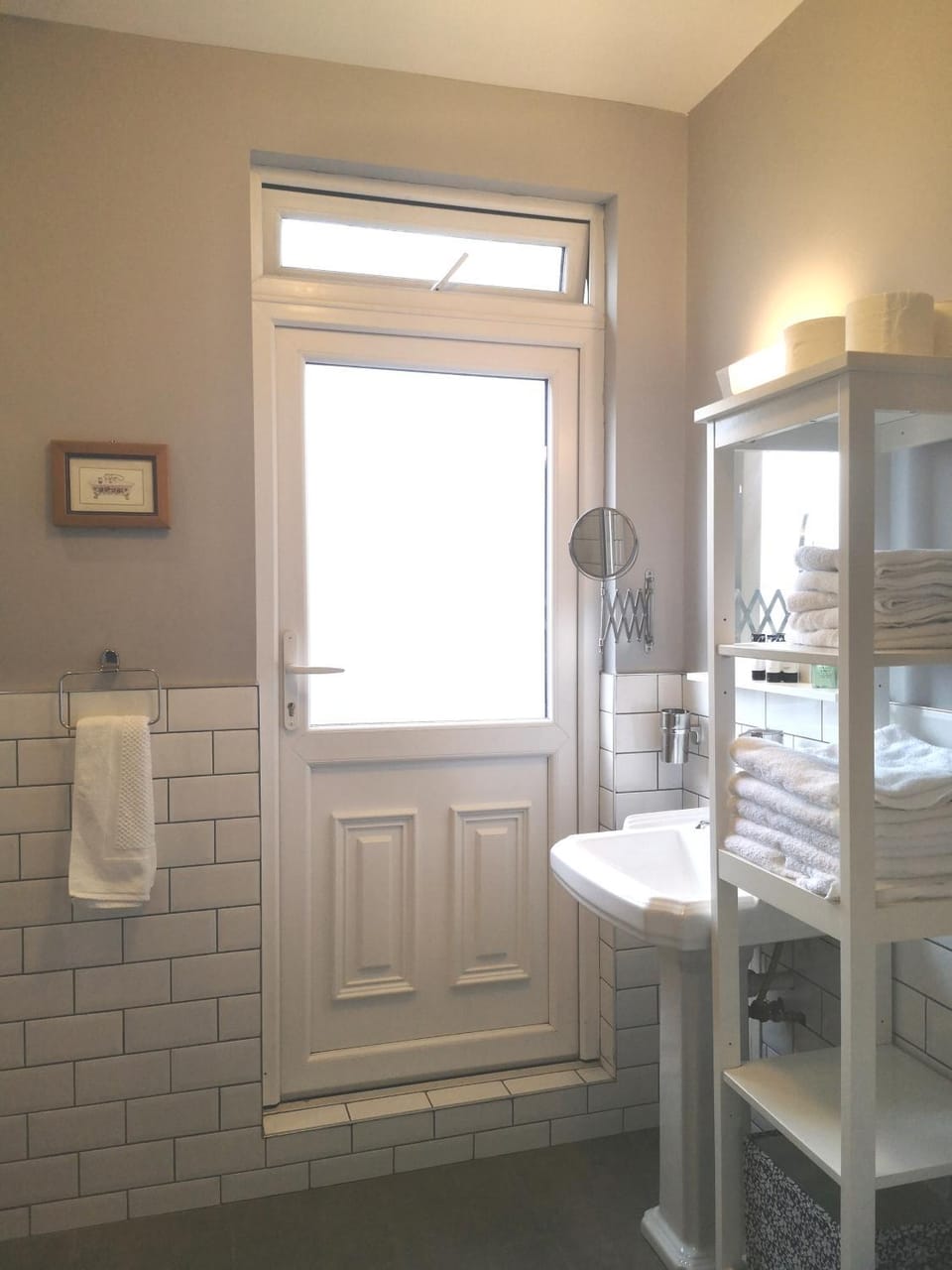 Bathroom, towels