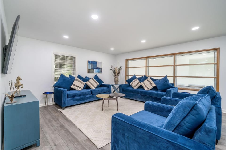 TV and multimedia, Living room