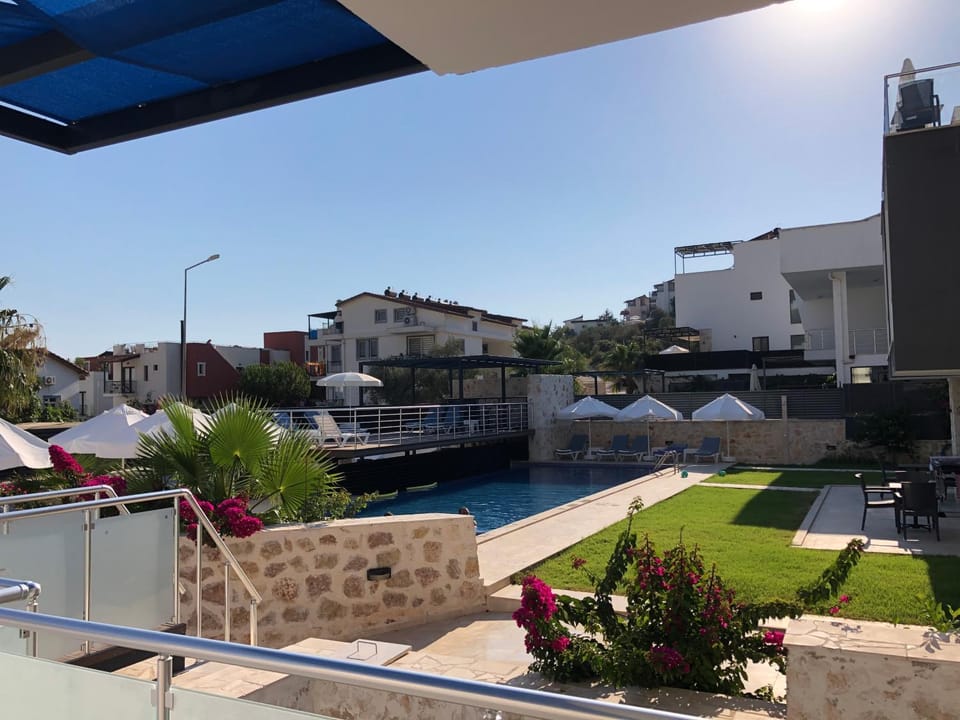 Stone House Aparts 2 plus 1 mit zwei Balkone und Poolview Kalkan No 10 Apartment in Kalkan Belediyesi