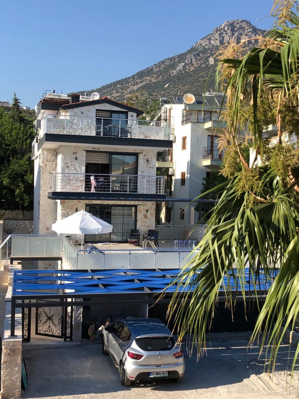 Stone House Aparts 2 plus 1 mit zwei Balkone und Poolview Kalkan No 10 Apartment in Kalkan Belediyesi