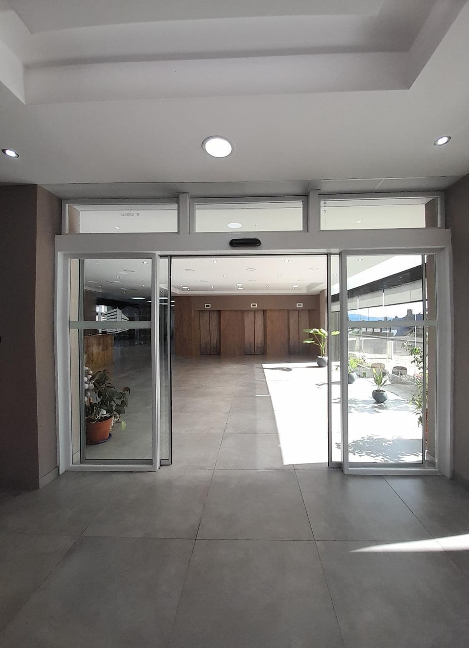 Facade/entrance