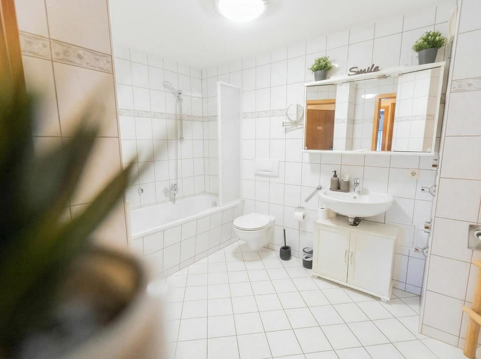 Shower, Toilet, Bathroom, Bath