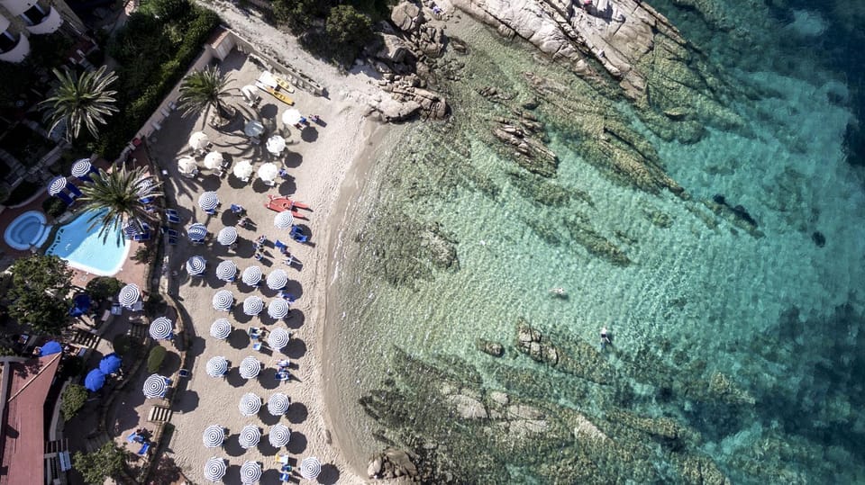 Day, Summer, Beach, Beach, On site, Swimming pool, Swimming pool