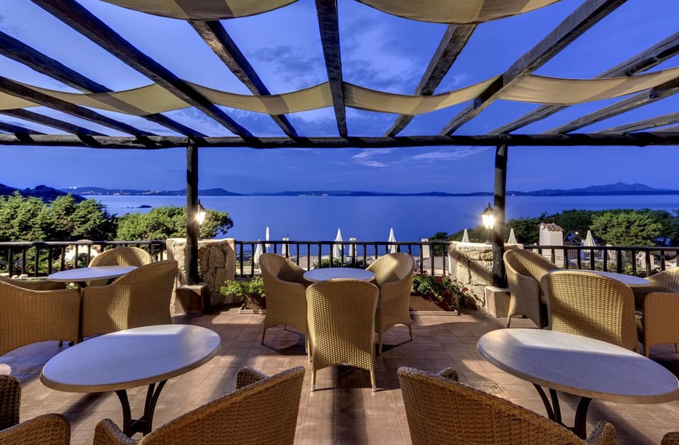 Spring, Summer, Balcony/Terrace, Lounge or bar, On site, Sea view, Drinks, Alcoholic drinks, Non alcoholic drinks, Sunset