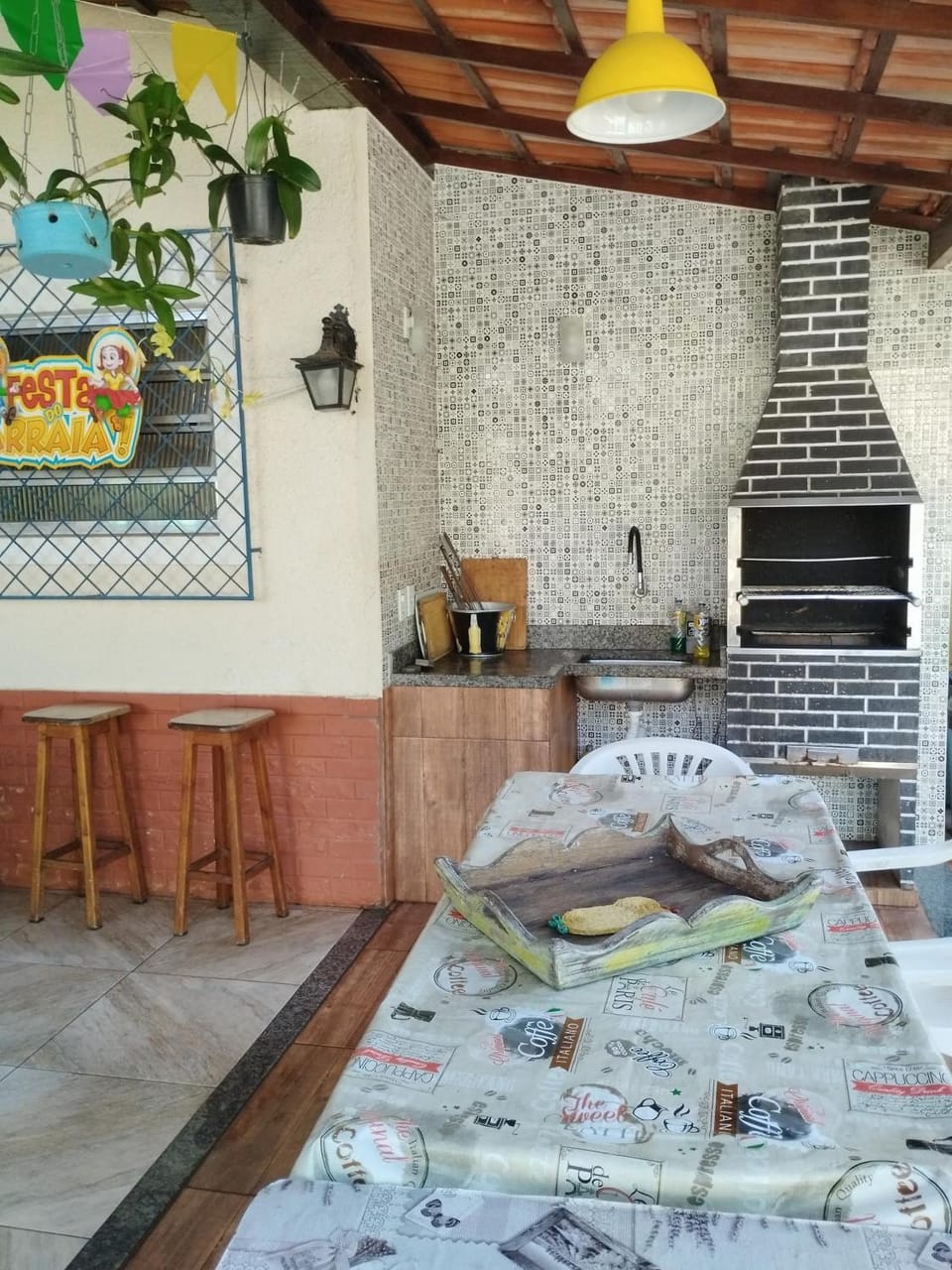 Casa estilo rústico, ampla e confortável em Cabo Frio. House in São Pedro da Aldeia