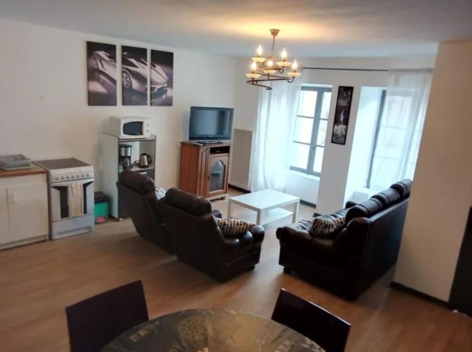 Communal lounge/ TV room, Living room