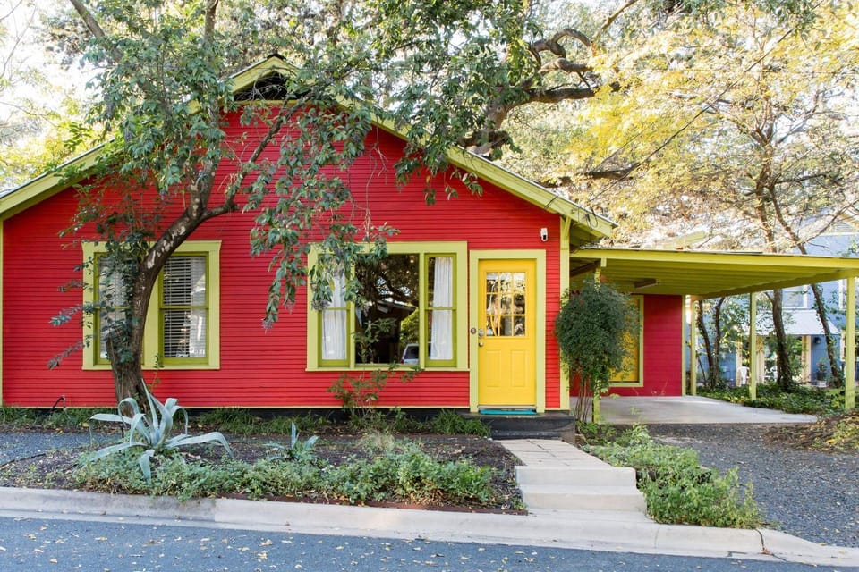 Property building, Facade/entrance