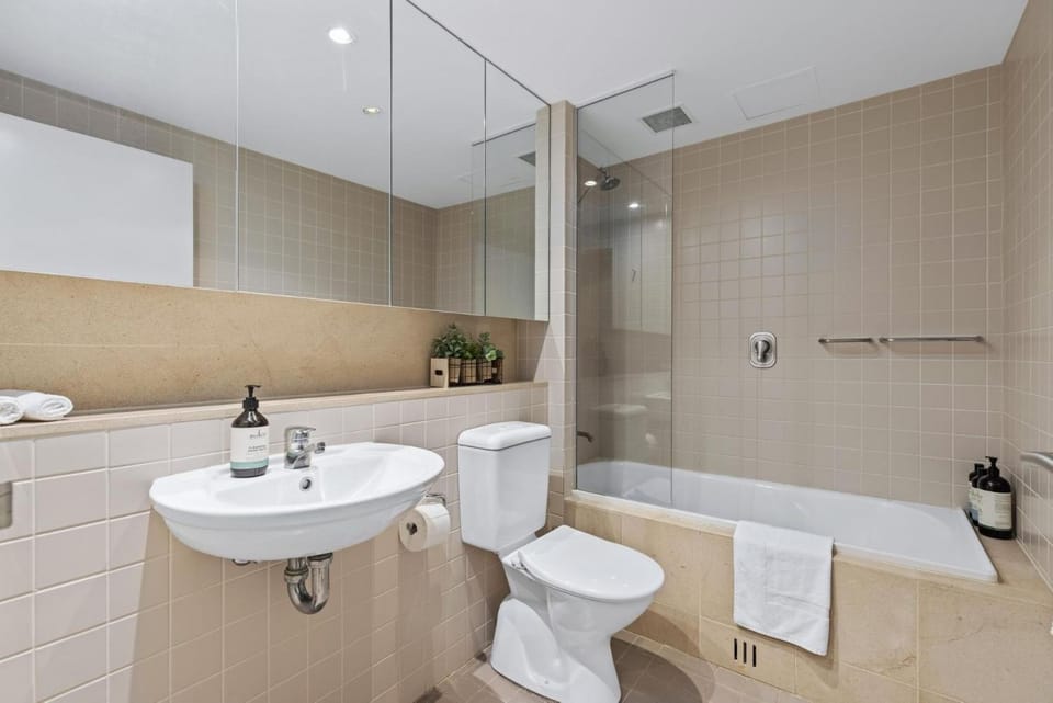 Belle Escapes - Glenelg Shores Studio Apartment in Adelaide