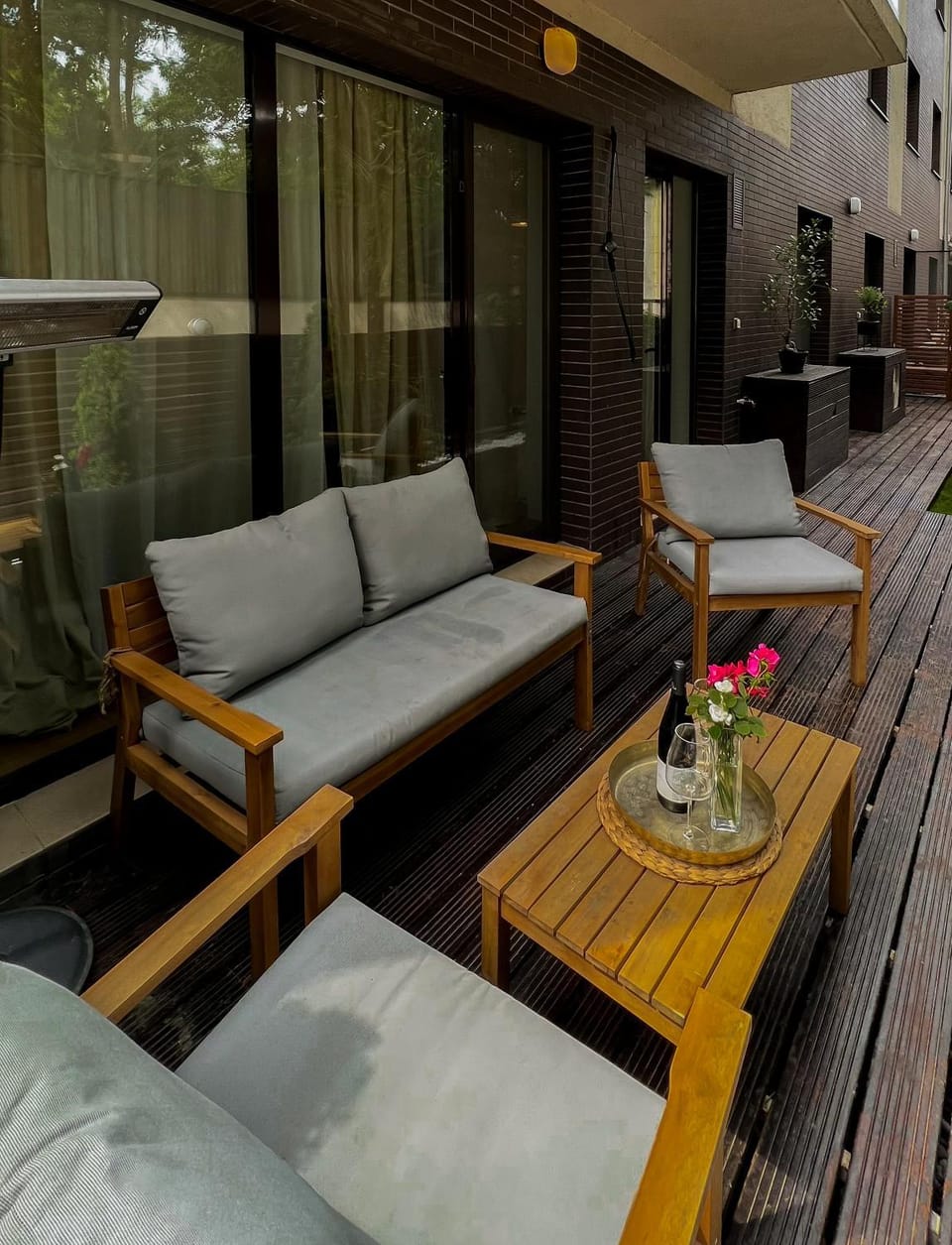 Patio, Seating area