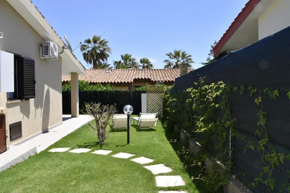 Property building, Garden
