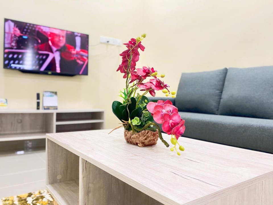 Communal lounge/ TV room, TV and multimedia, Living room, Seating area