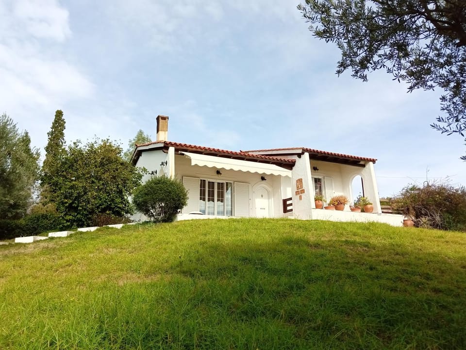Property building, Natural landscape, Garden, Garden view