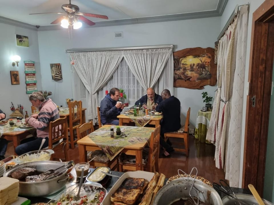 Restaurant/places to eat, BBQ facilities