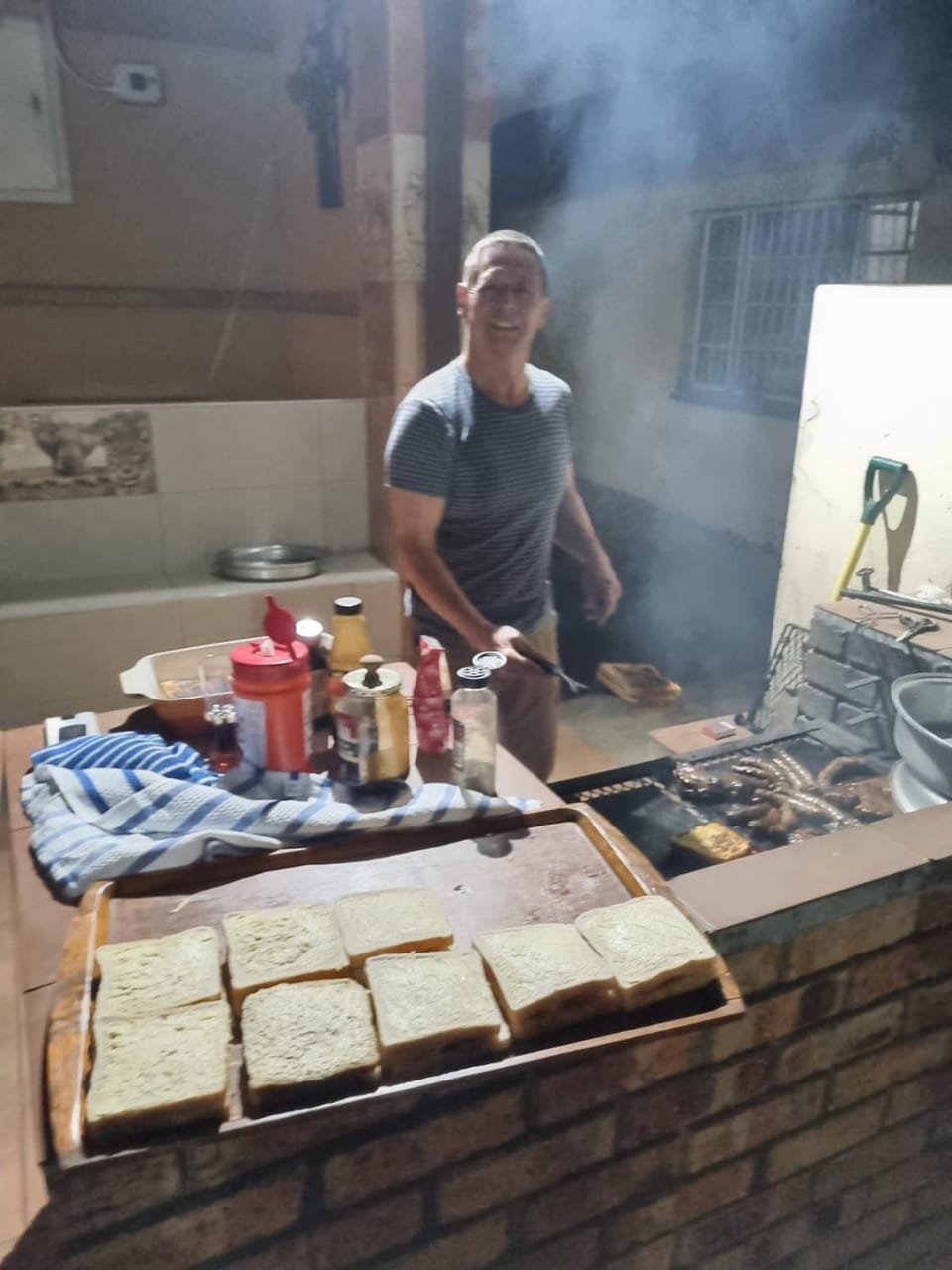 Restaurant/places to eat, BBQ facilities, BBQ facilities