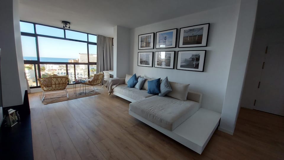 Balcony/Terrace, Living room, Seating area, Sea view